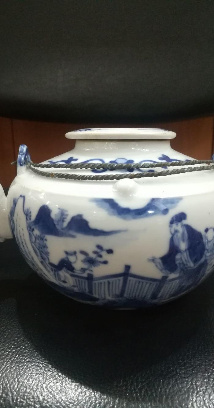 光绪青花人物茶壶