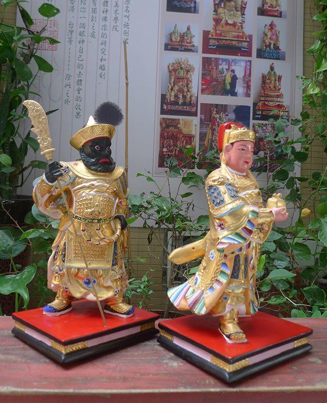 31厘米樟木雕 漆线雕 关平周仓