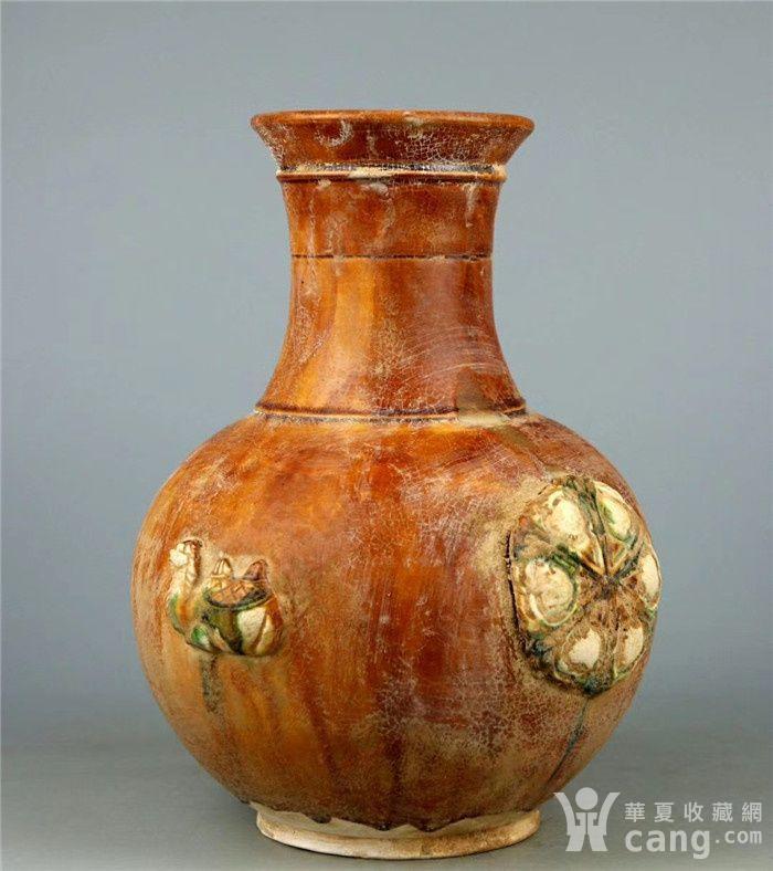 唐代183 唐三彩小开片暗饰刻瓷花卉纹赏瓶