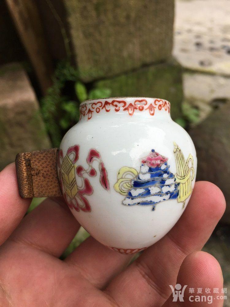 清代粉彩鸟食杯