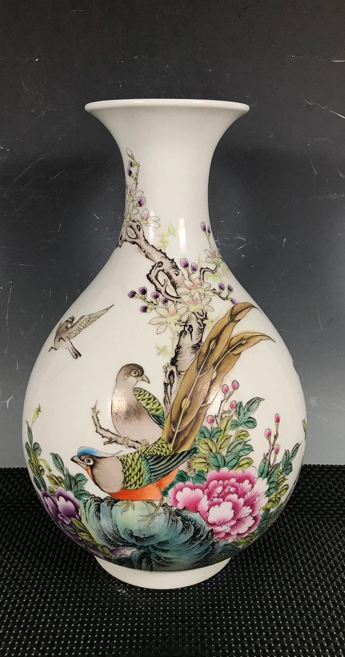 清乾隆粉彩花鸟玉壶春瓶