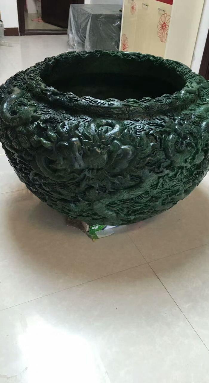 和田碧玉至尊九龙缸