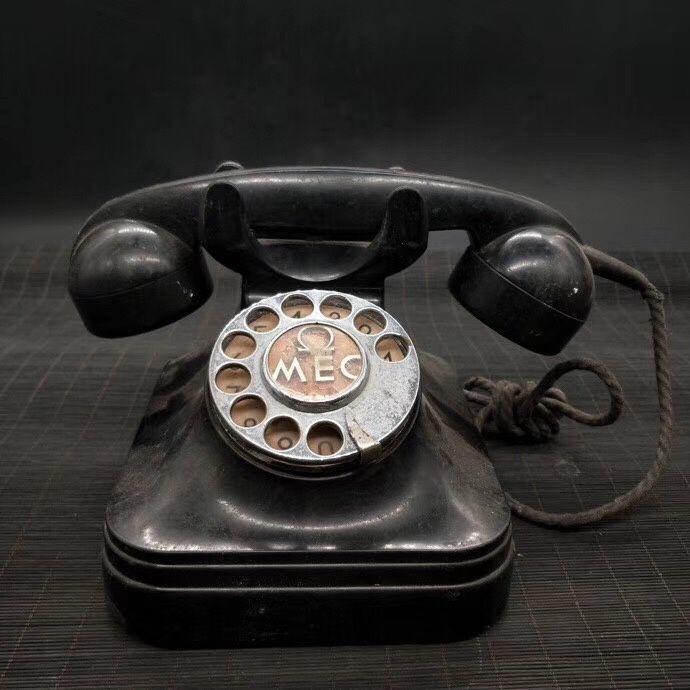 收来的民国老式电话