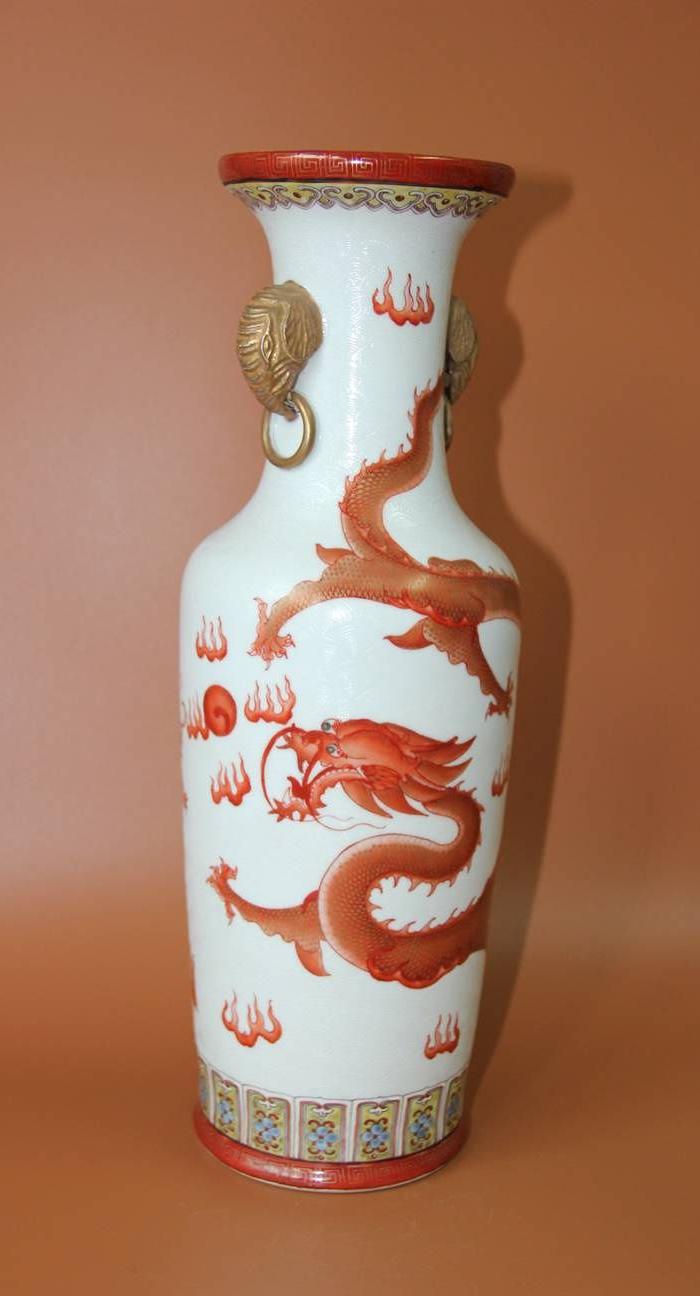 清代扒花龙纹双象头耳花瓶