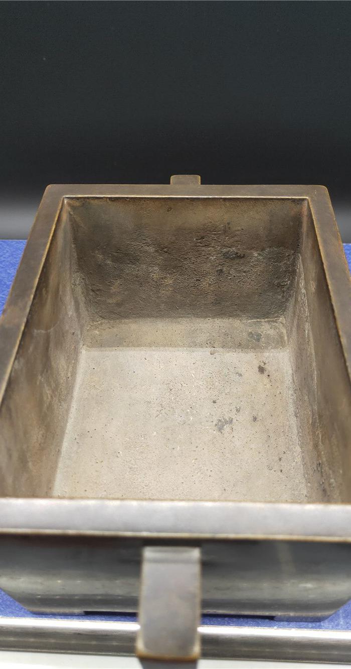 大明宣德年制马槽炉