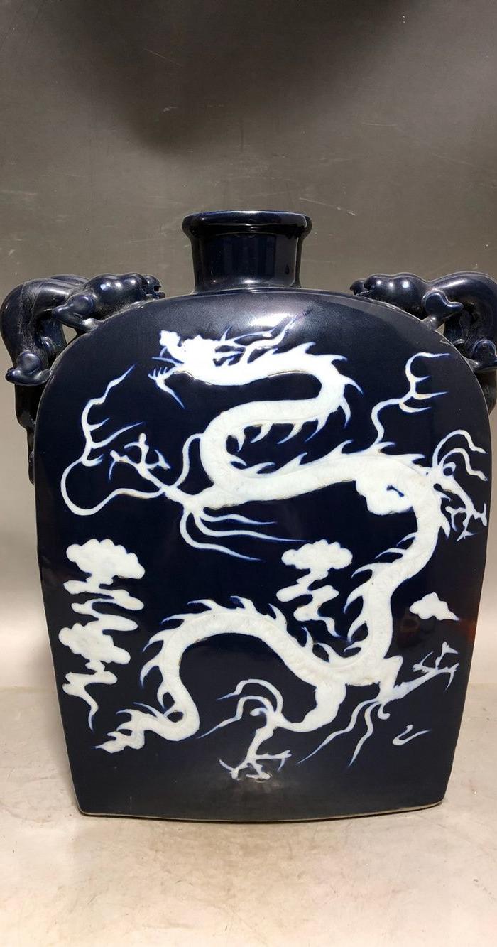 元代霁兰留白龙纹四系方扁瓶