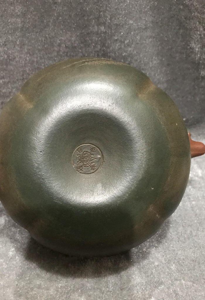 吴德胜金鼎商标紫砂壶