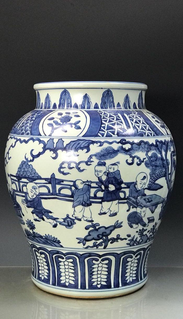 明万历青花婴戏图罐