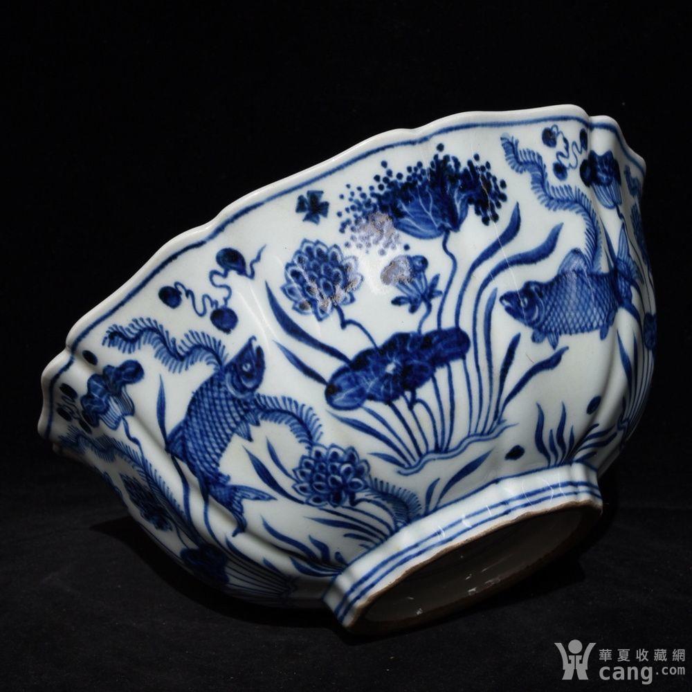 明宣德青花鱼藻纹十棱大碗 10.5x23