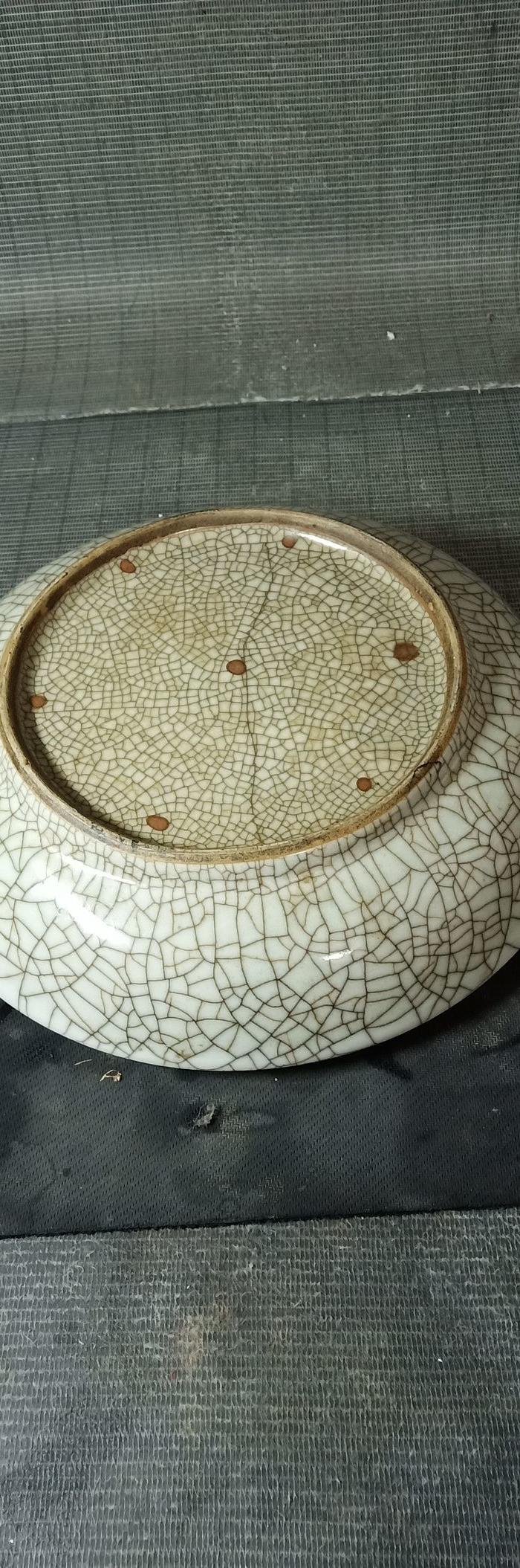 雍正哥窑开片七星大盘