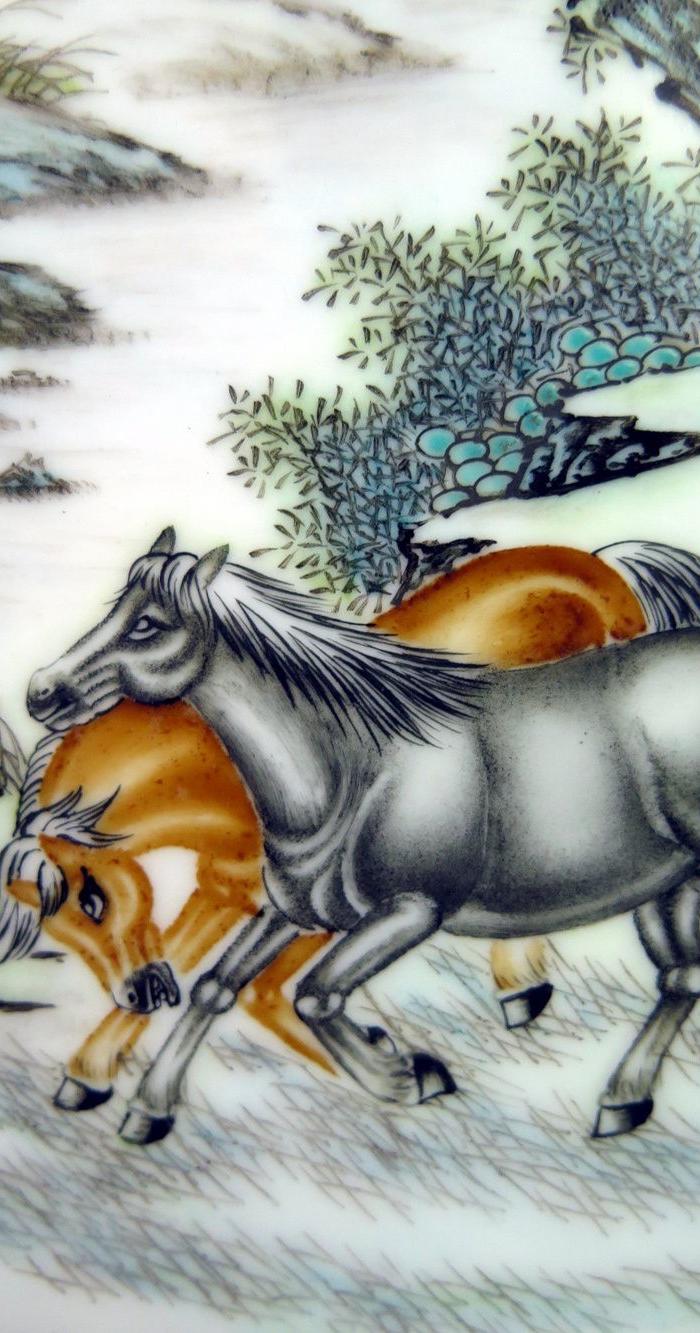 张志汤八骏图瓷板画