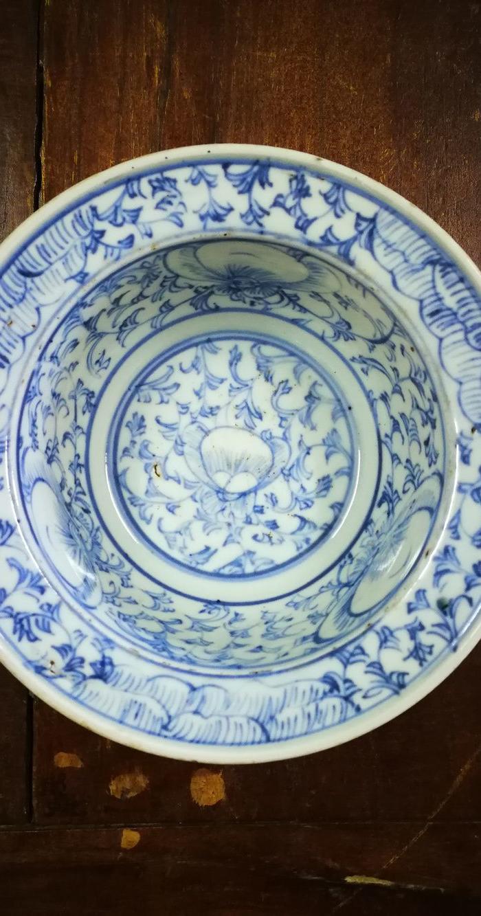 清中期青花净手盆