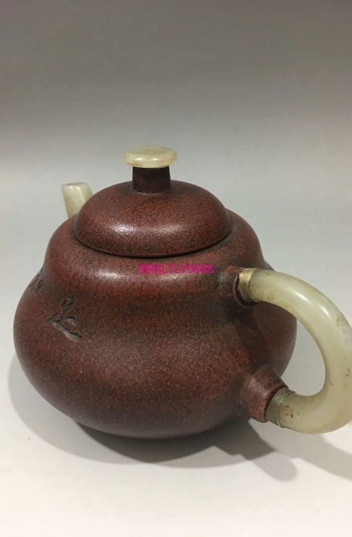 杨彭年款镶玉嘴玉把紫砂壶9x15