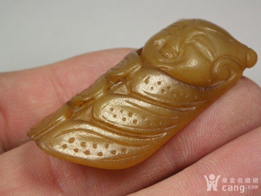 老和田黄玉牛鼻孔人面玉蝉玉佩