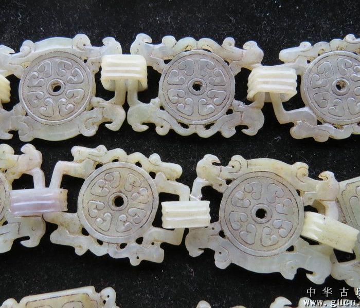 漂亮开门的明清时期的玉带