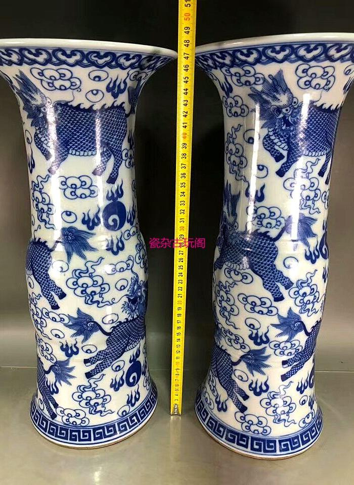 清康熙青花麒麟纹花觚