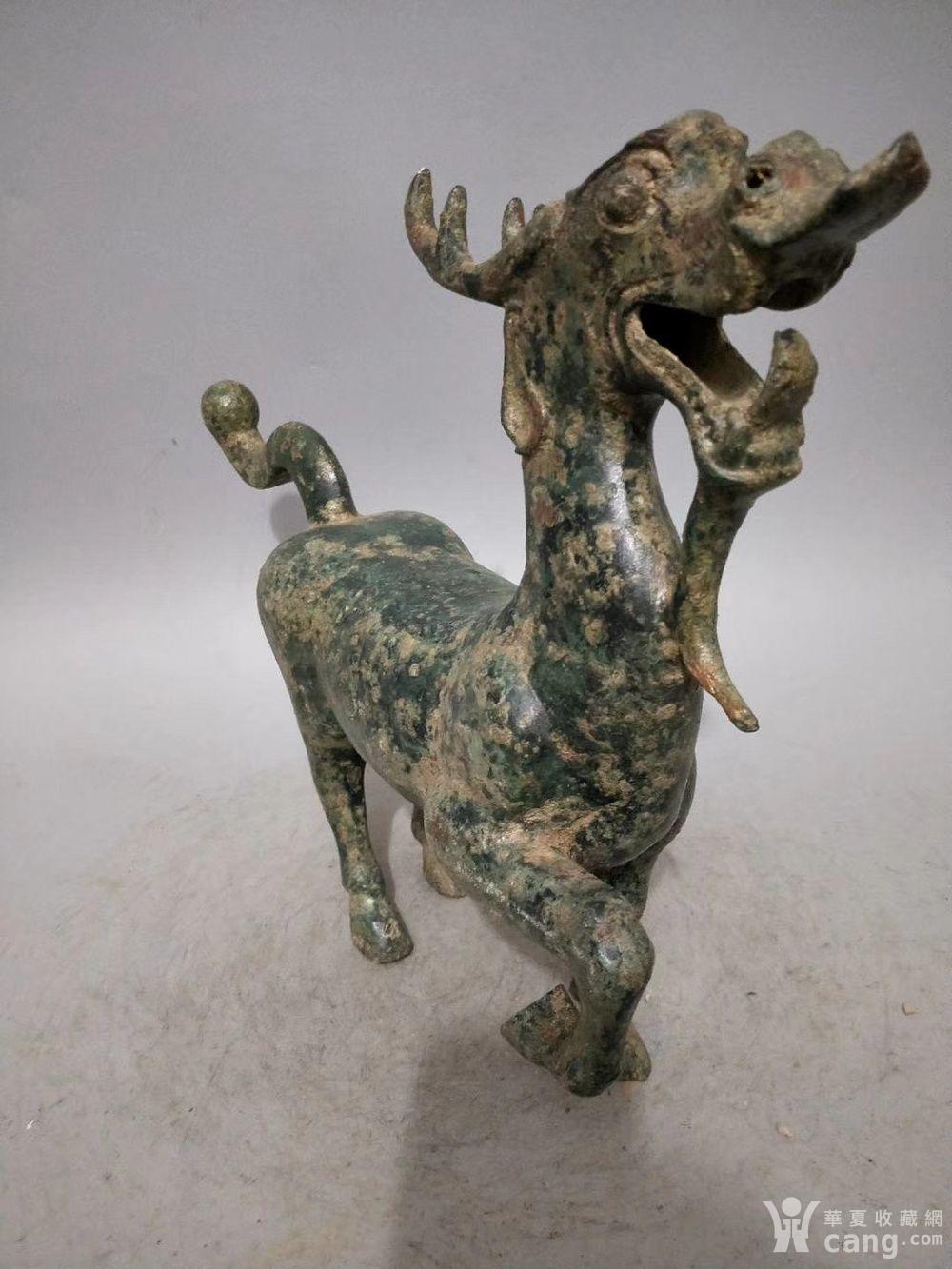 春 秋清铜器龙头马