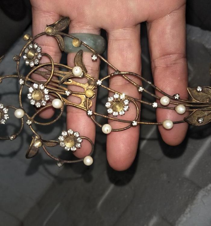 民国时的铜流鎏银的发钗头饰