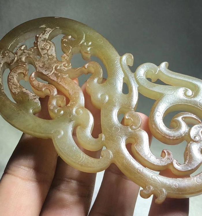 战汉 和田青玉 螭龙玉佩 手工雕刻 个头大 工艺精湛