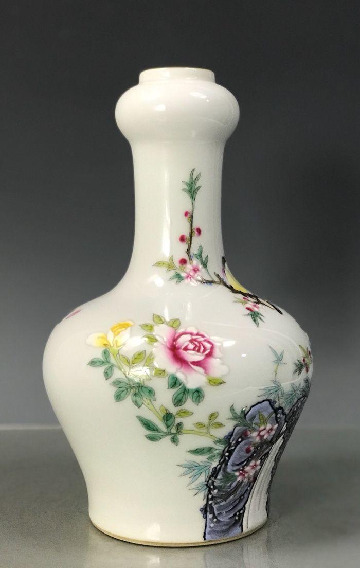 清雍正古月轩珐琅彩花鸟蒜头瓶一对