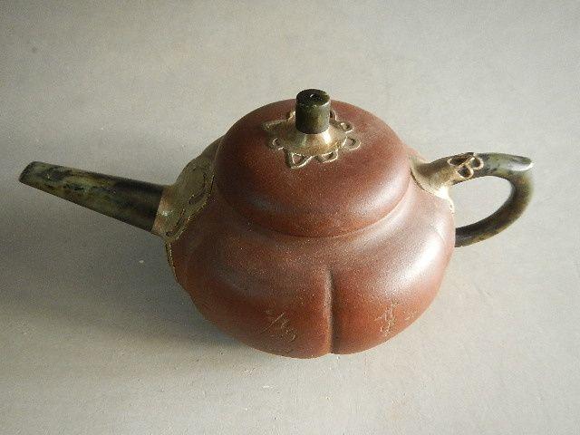 蒋蓉三镶玉瓜棱紫砂壶