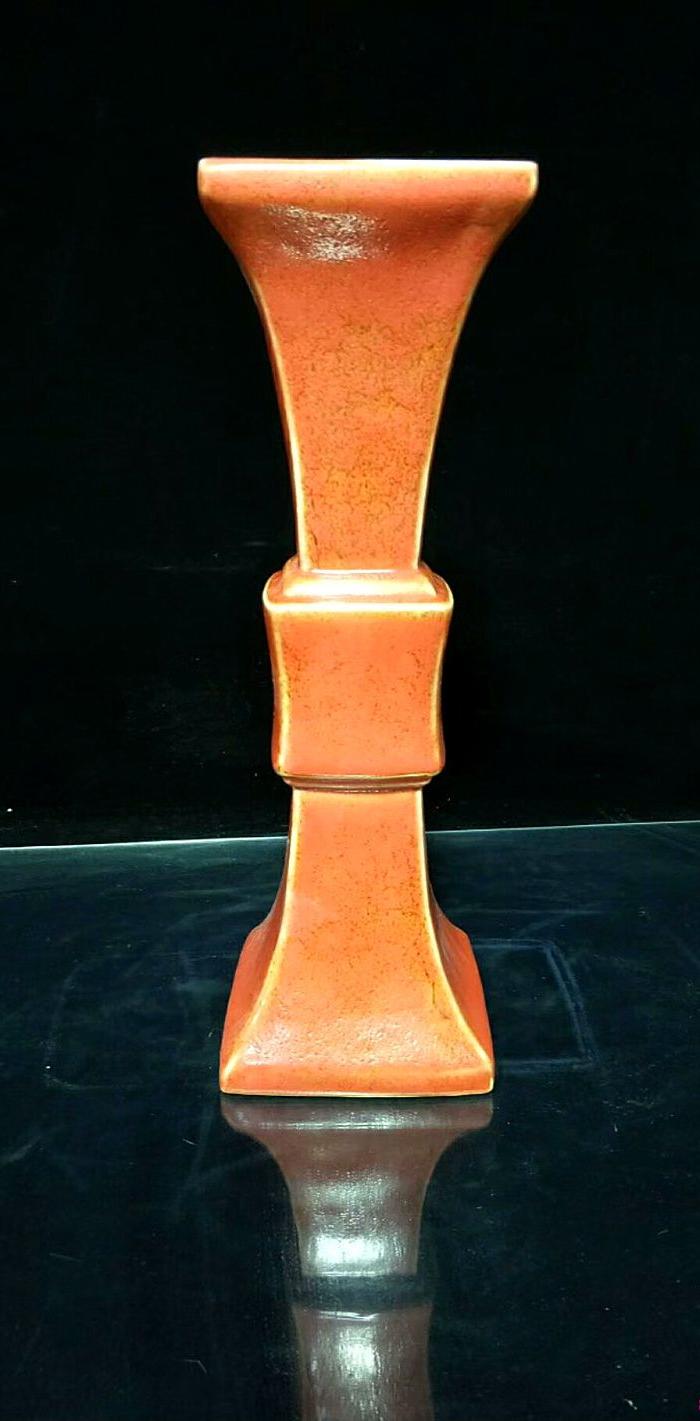 清康熙鸡血红釉方花觚