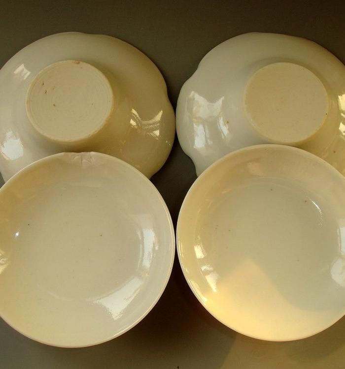 晚清 先施珍品款矾红描金八卦纹三才碗