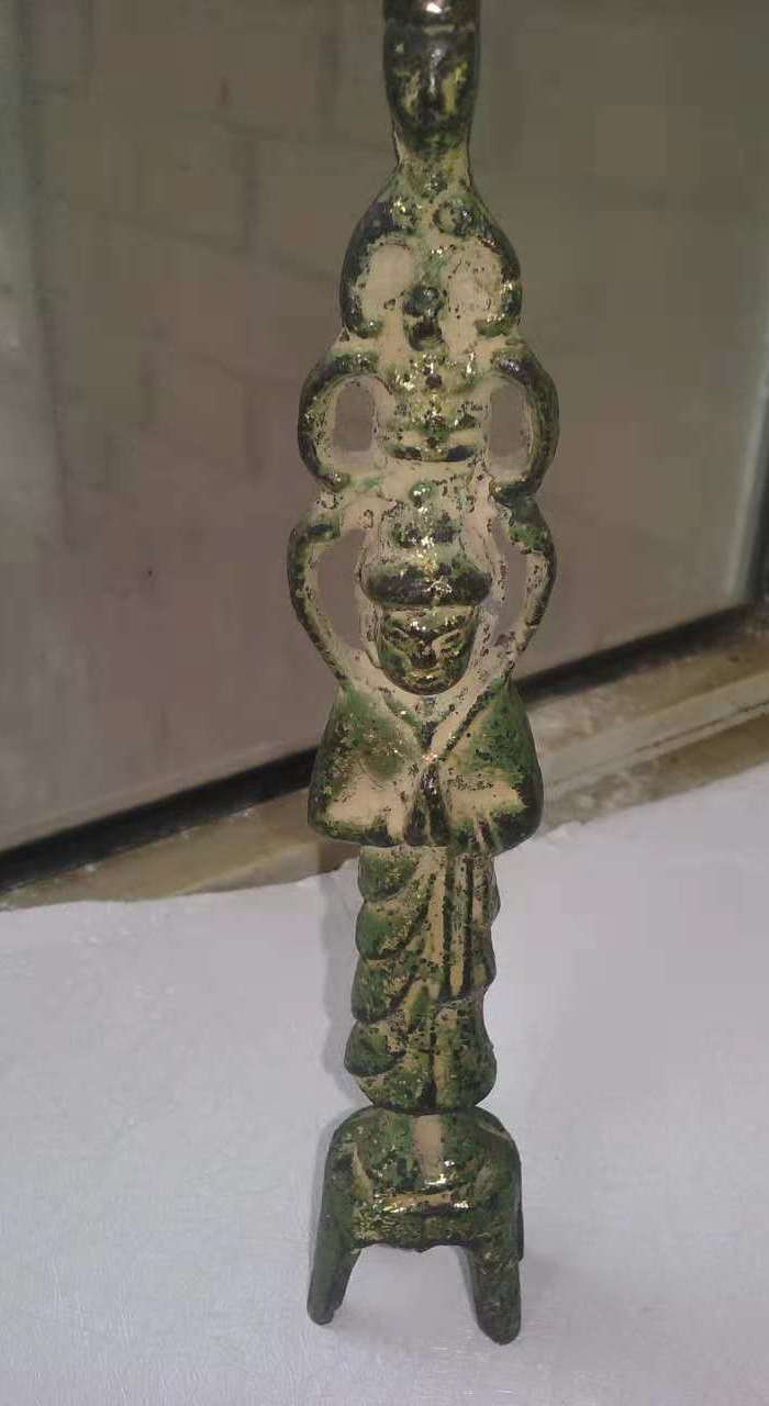 明代铜鎏金三头佛