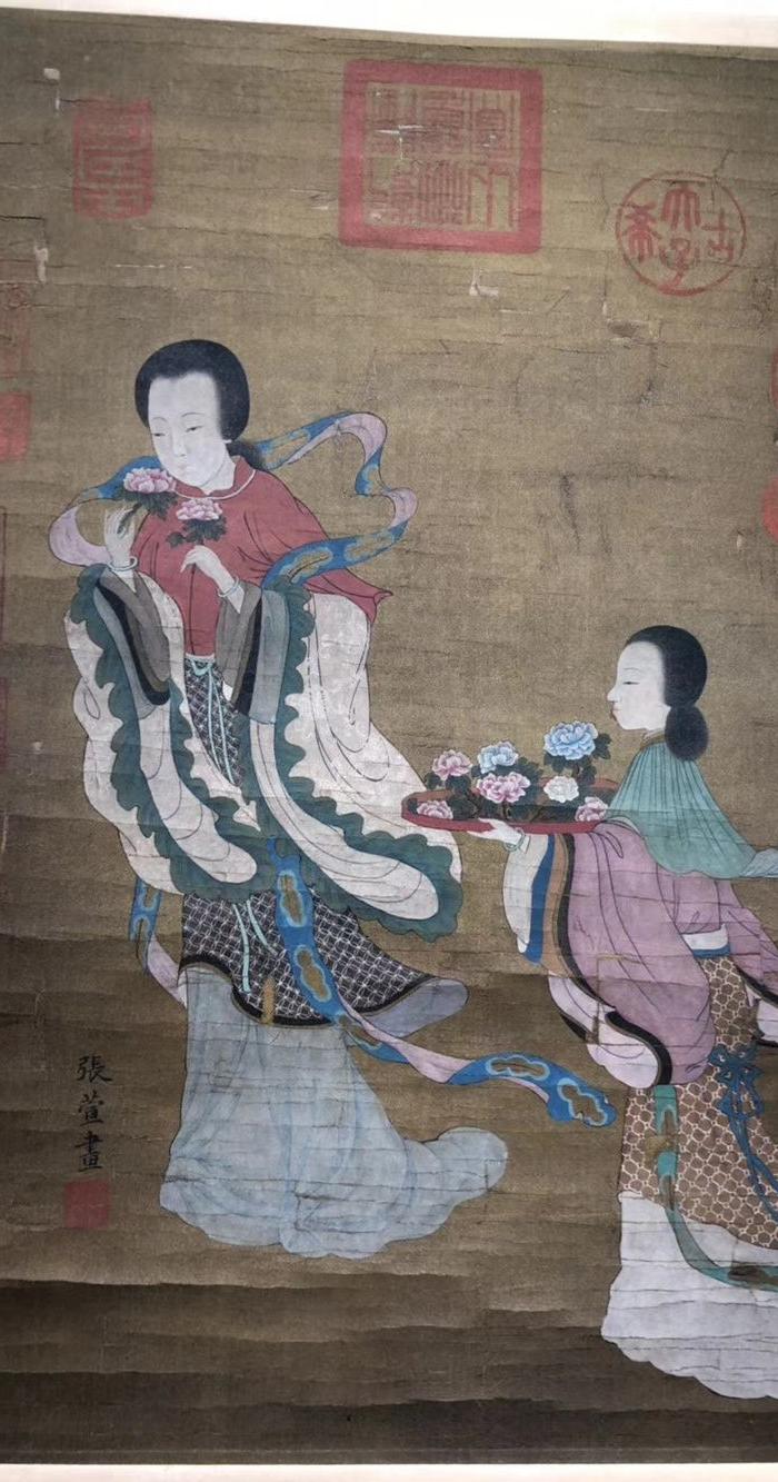 *宫廷画家张萱绢本仕女图