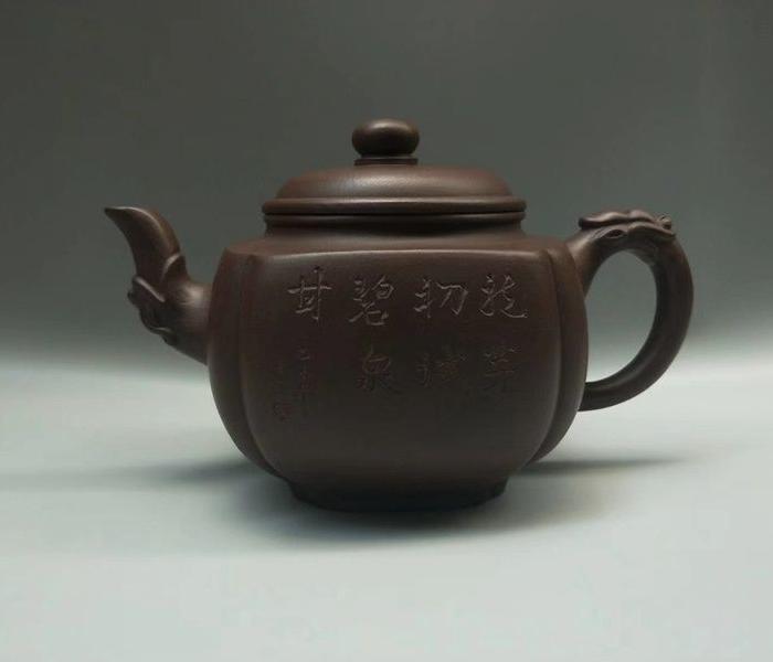 鲍志强款紫砂壶