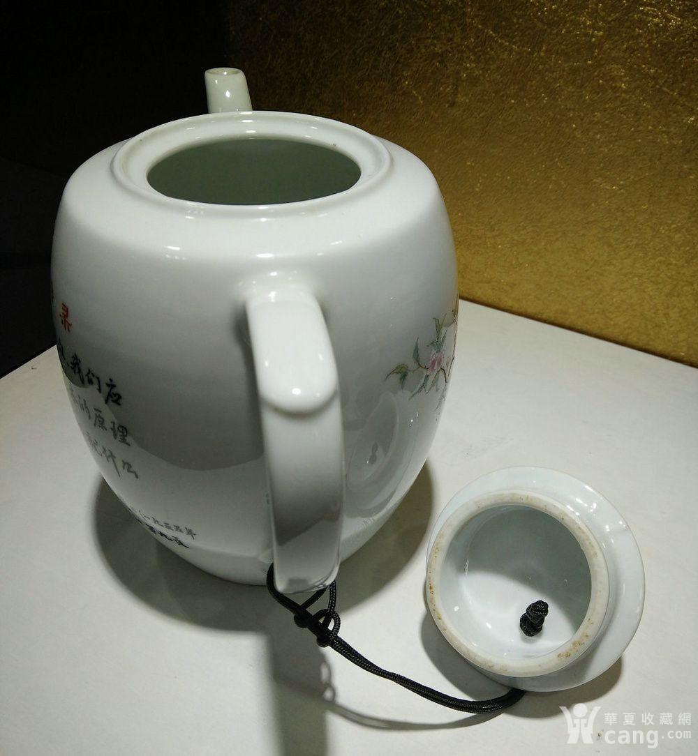 瓷器 现代 轻工部陶瓷研究所高白泥高白釉潘庸秉绘制的花鸟茶壶