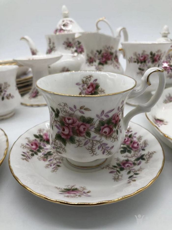 西洋古董瓷器英国皇家阿尔伯特royal albert骨瓷包邮