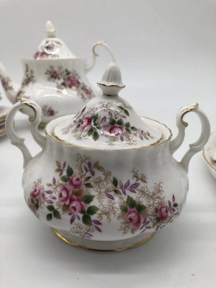 西洋古董瓷器英国皇家阿尔伯特royal albert骨瓷包邮