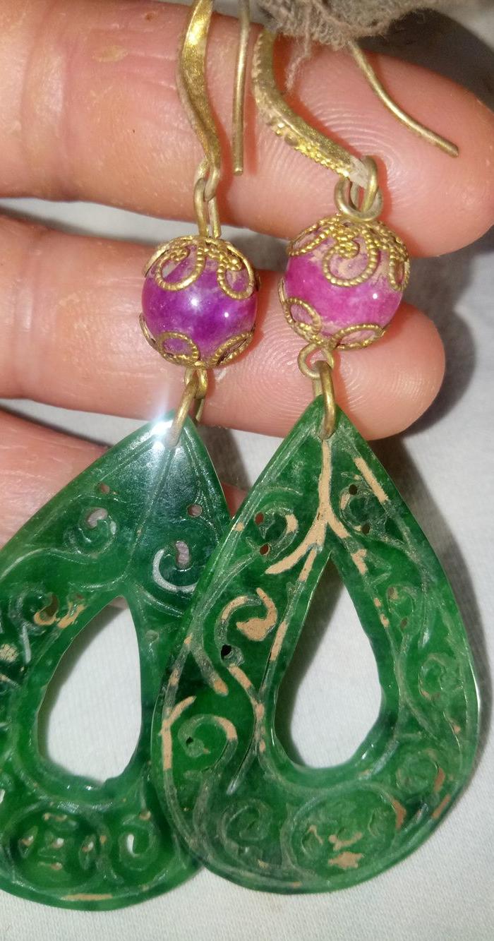 一对清代天然冰种翡翠耳坠