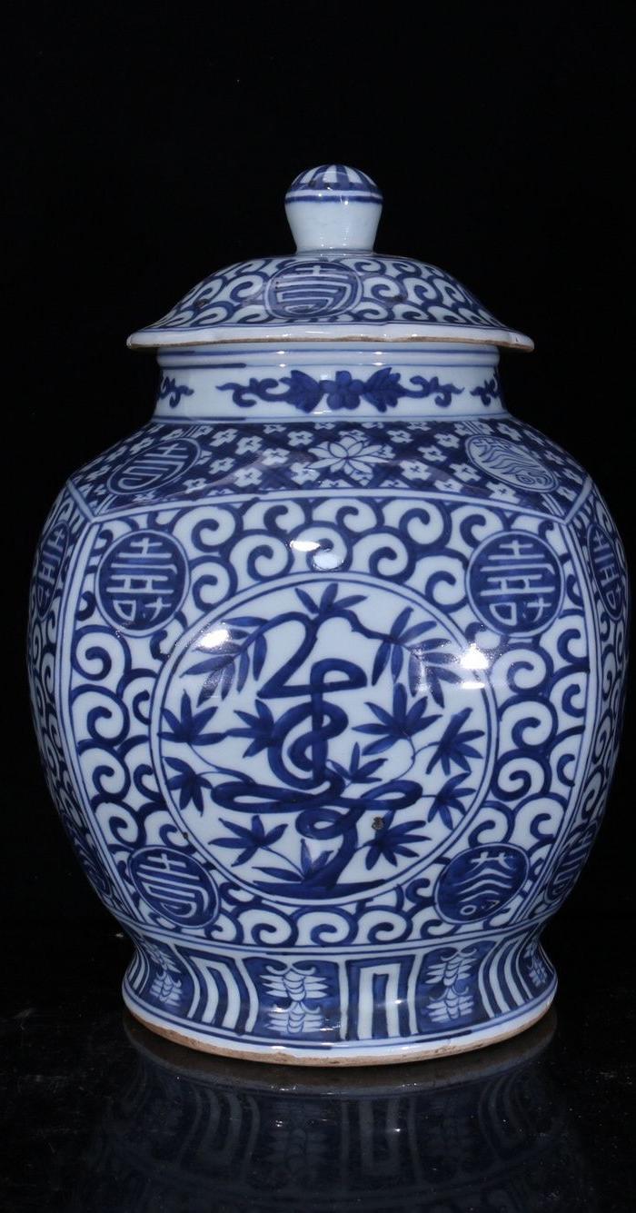 明嘉靖青花福寿纹罐