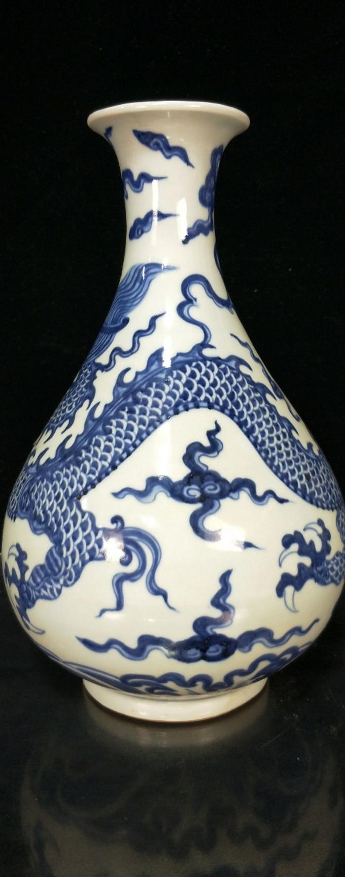 明青花龙纹玉壶春瓶