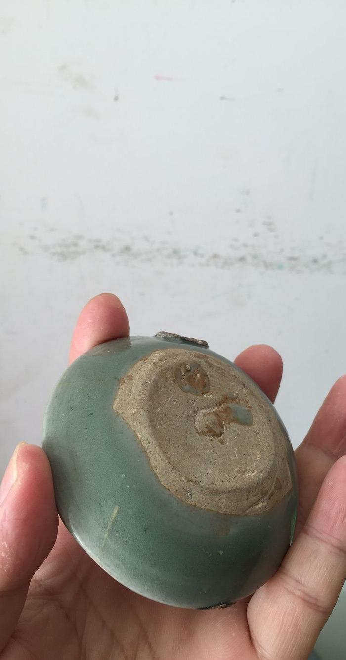 送龙泉梅子青色小碟