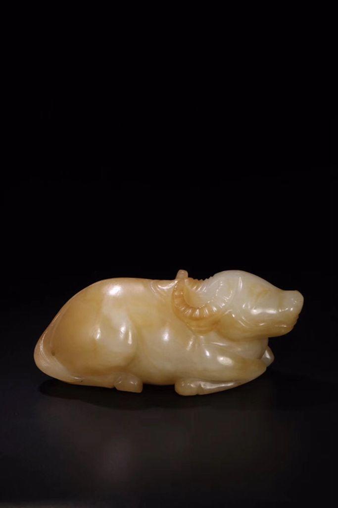 和田玉牛 沁色漂亮