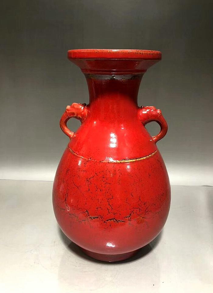 清雍正鸡血红釉双耳瓶