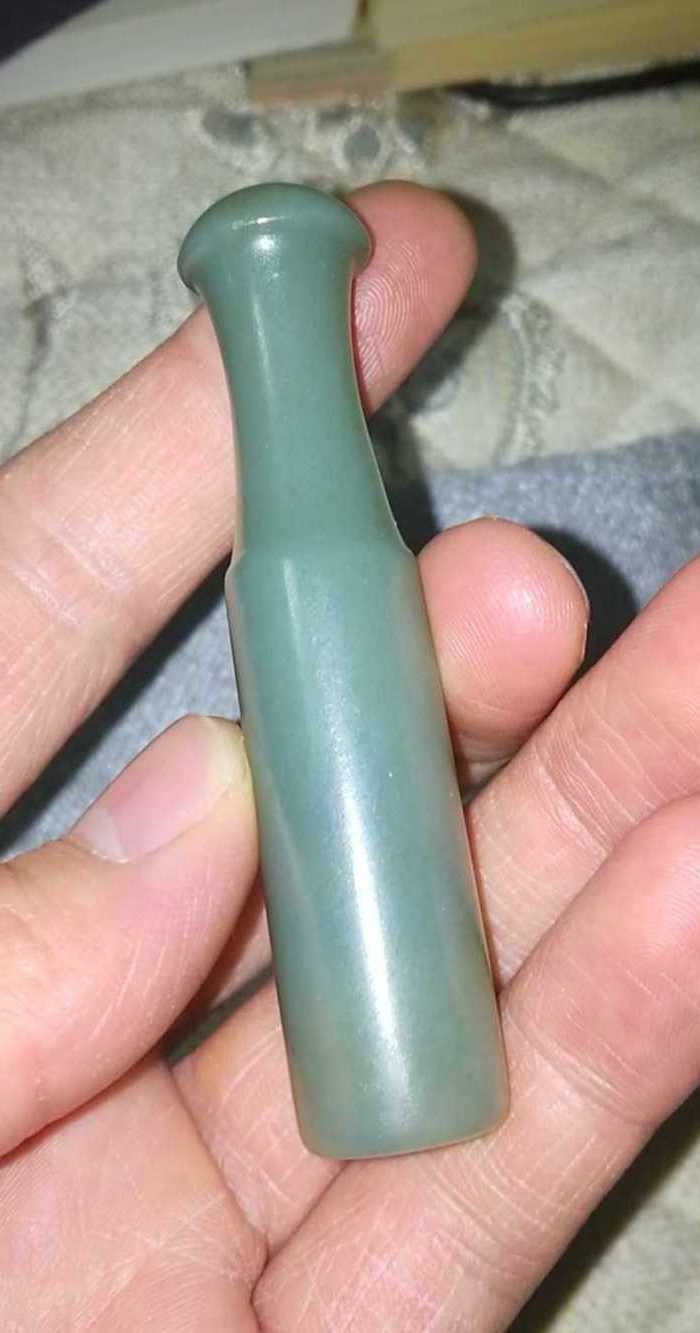 清代沙枣青和田玉青玉烟嘴