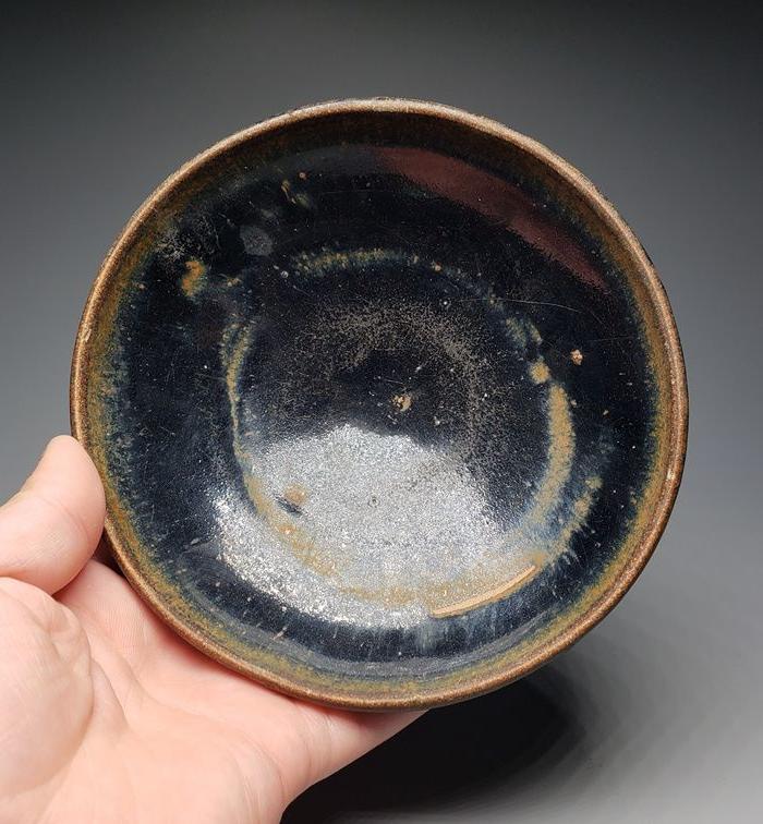 元黑釉窑变酒碗