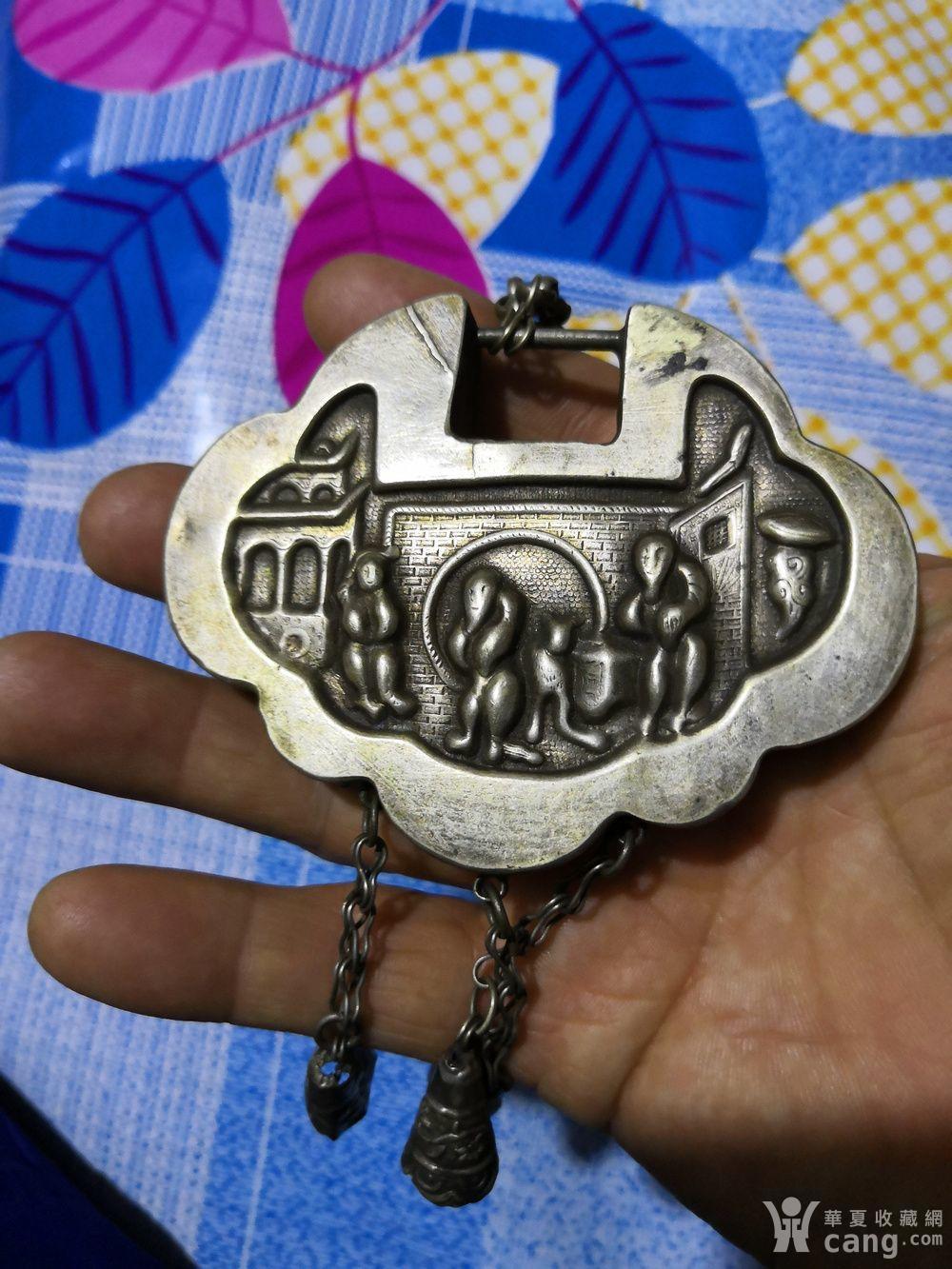 民国大个长命锁