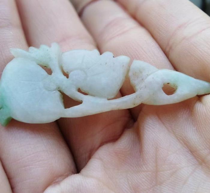 清代老翡翠精雕寿桃发簪子头