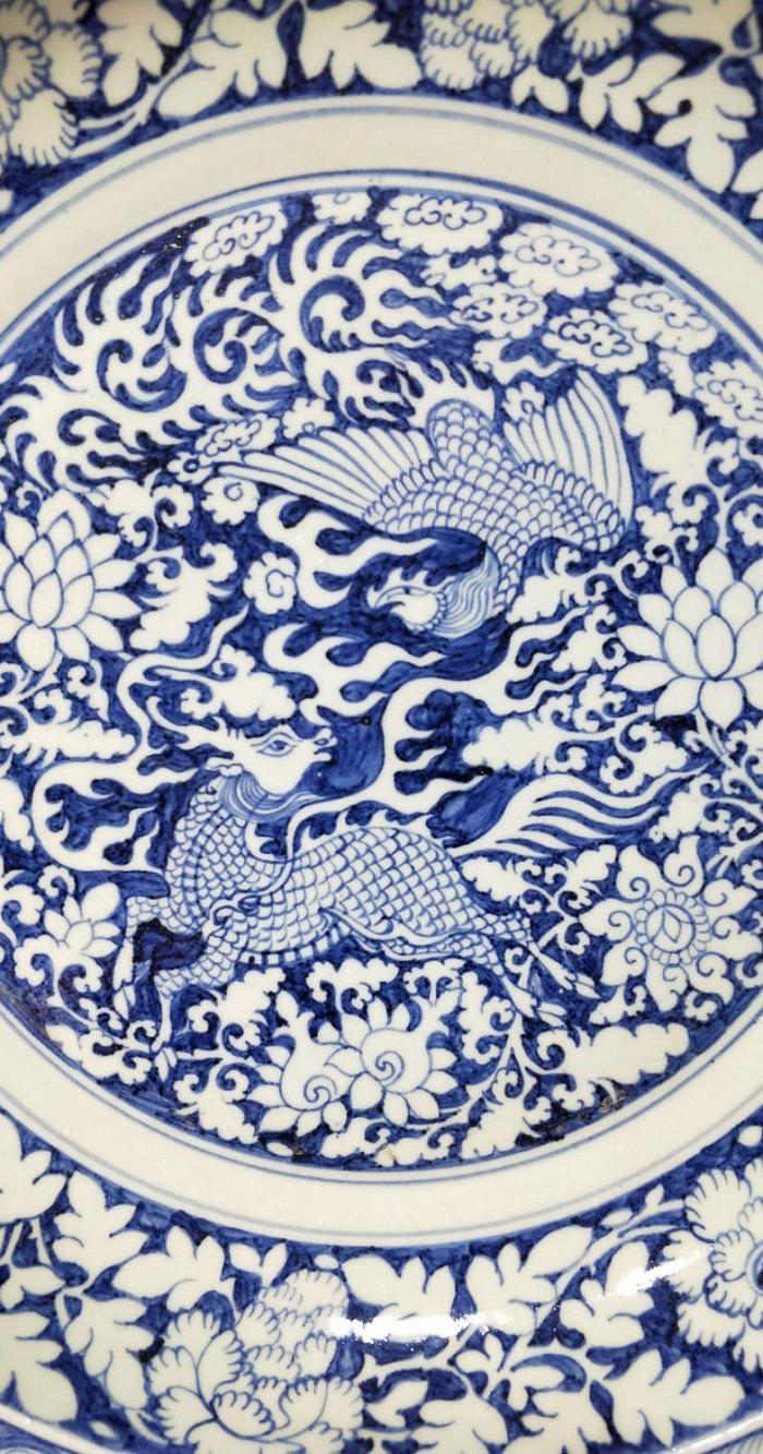 元青花麒麟凤凰盘