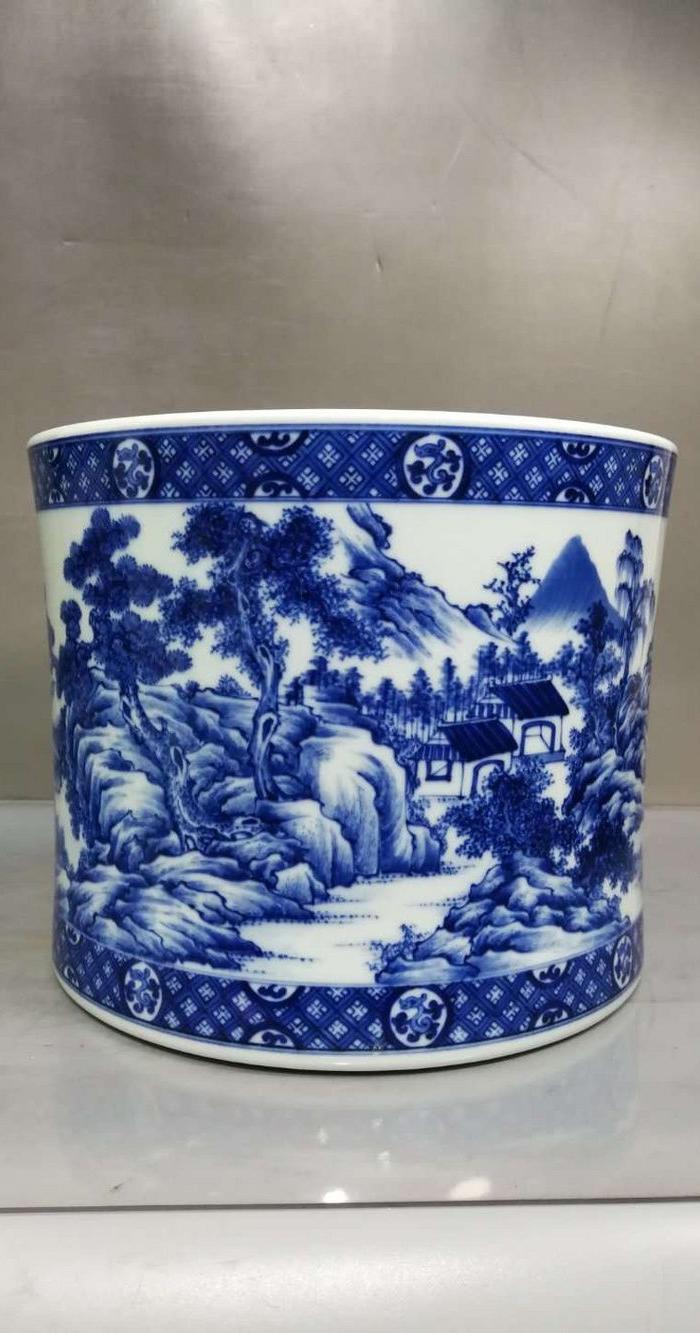 大清雍正年制 款青花山水人物笔筒一对lxl 尺寸如图