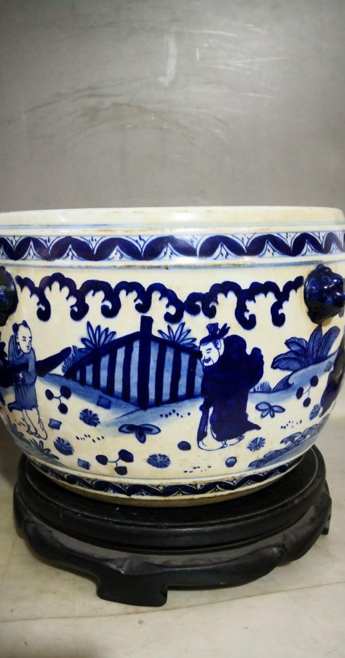 明万历青花缸 高18cm 宽26cm