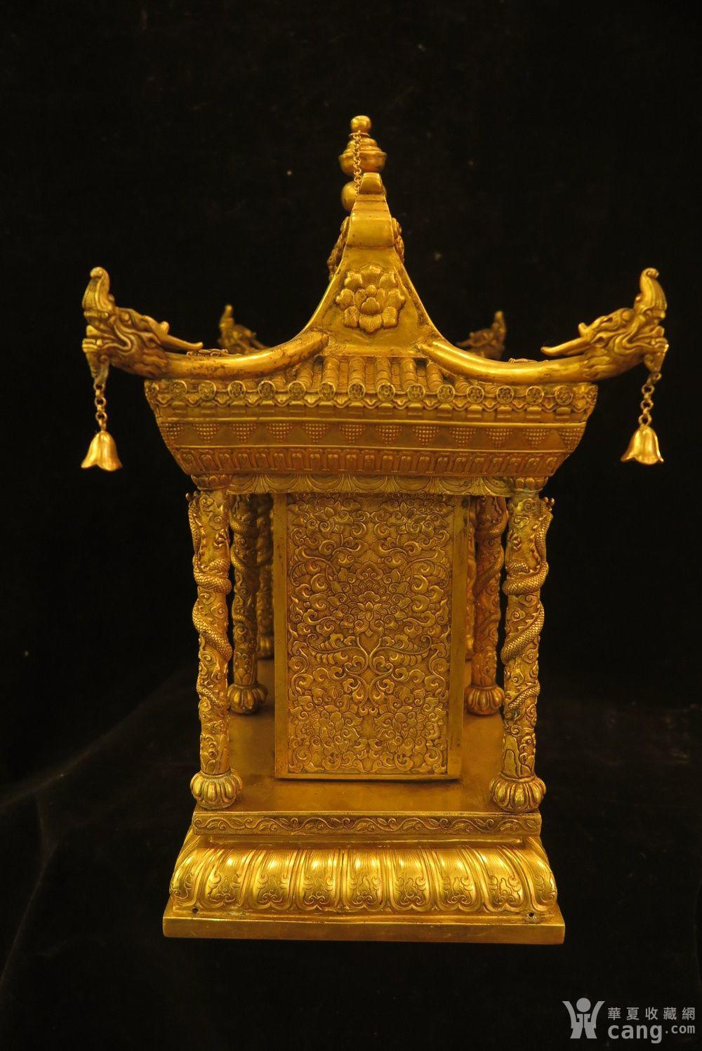 铜鎏金佛龛