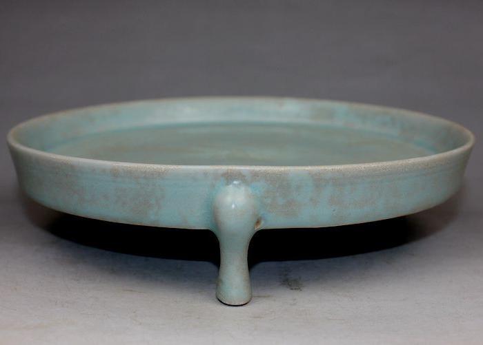 汝窑三足笔洗
