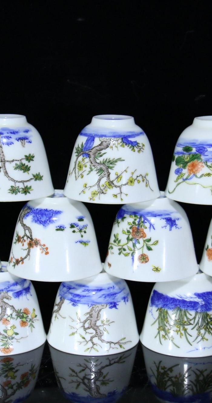 清康熙斗彩十二花神杯,5.2 215 6.4