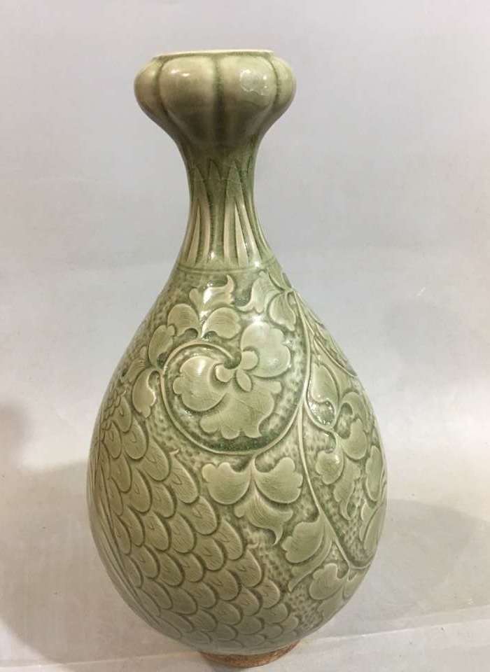 耀州窑蒜头瓶